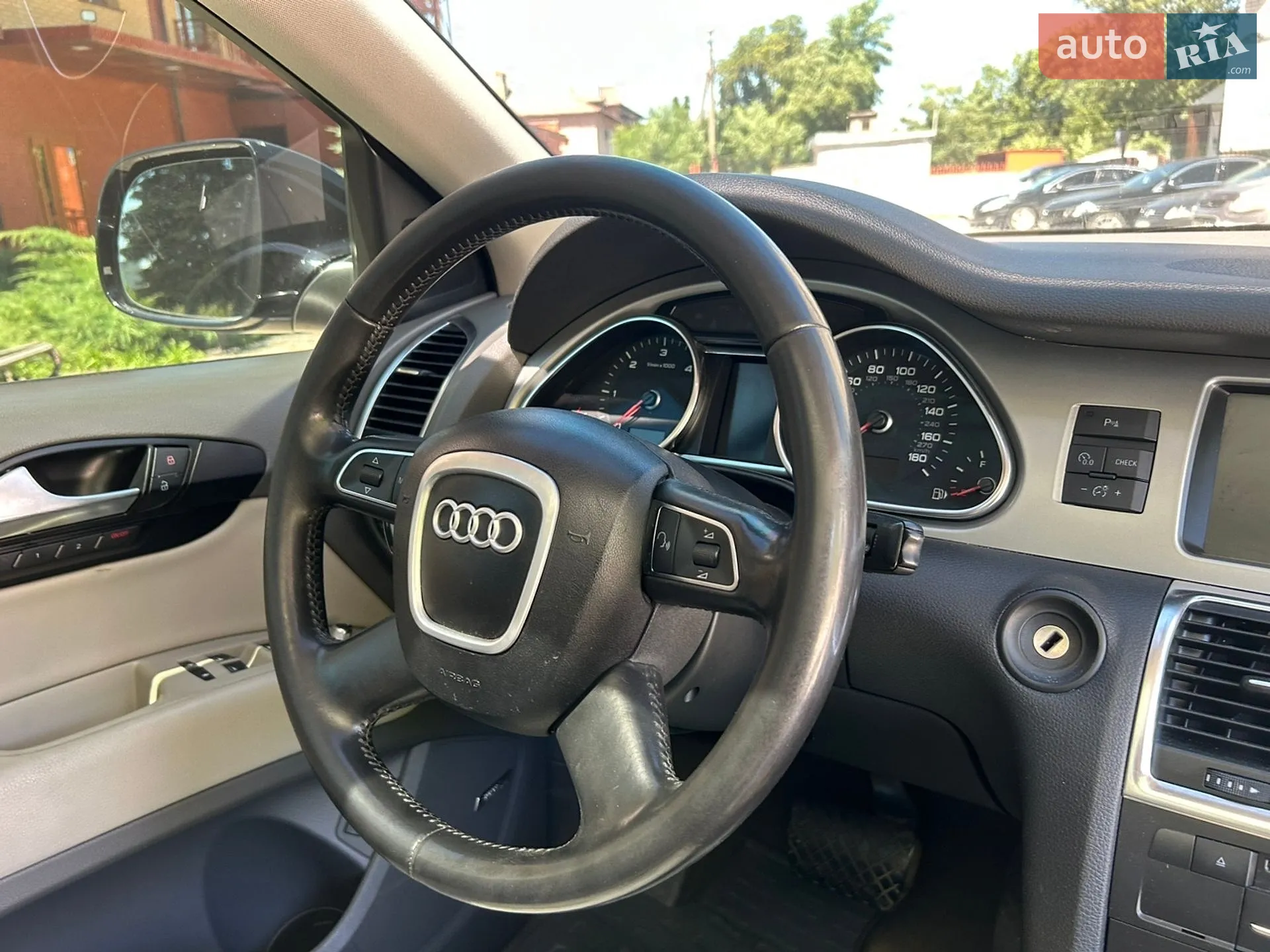 2010 Audi Q7 - мініатюра 42