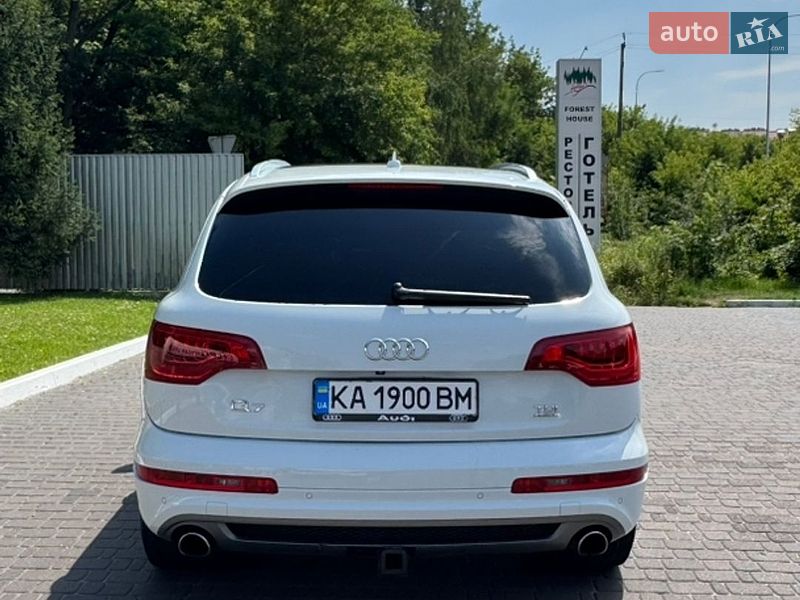 Внедорожник / Кроссовер Audi Q7 2014 в Обухове