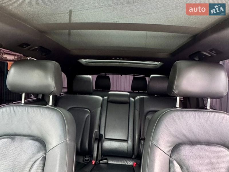 Внедорожник / Кроссовер Audi Q7 2014 в Обухове