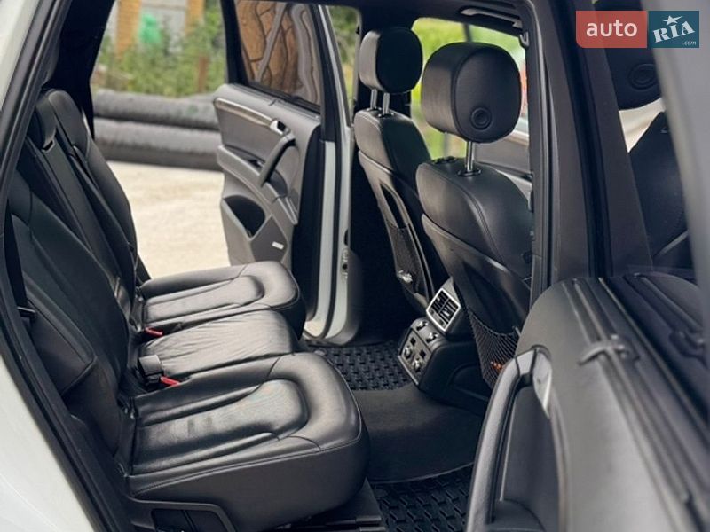 Внедорожник / Кроссовер Audi Q7 2014 в Обухове
