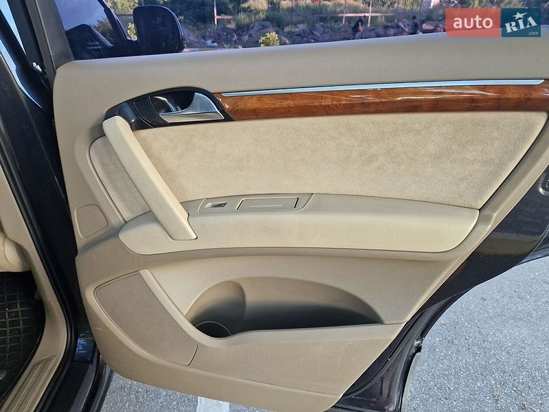 Внедорожник / Кроссовер Audi Q7 2007 в Киеве фото 24 Внедорожник / Кроссовер Audi Q7 2007 в Киеве