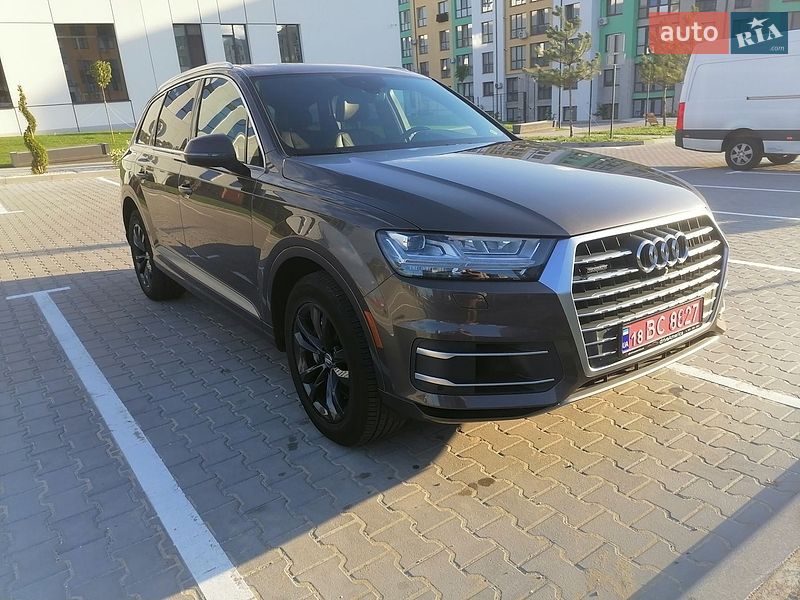 Внедорожник / Кроссовер Audi Q7 2018 в Ровно
