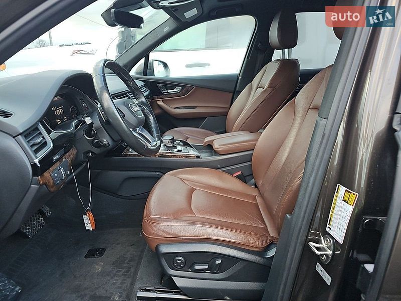 Внедорожник / Кроссовер Audi Q7 2018 в Ровно