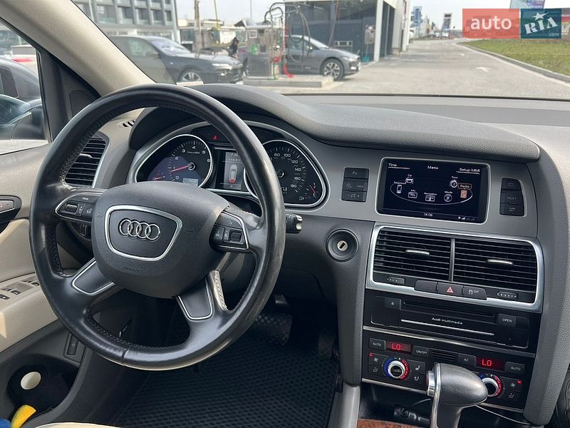 Позашляховик / Кросовер Audi Q7 2012 в Львові