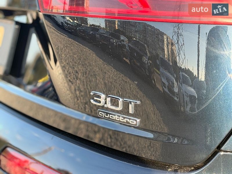 Внедорожник / Кроссовер Audi Q7 2017 в Полтаве