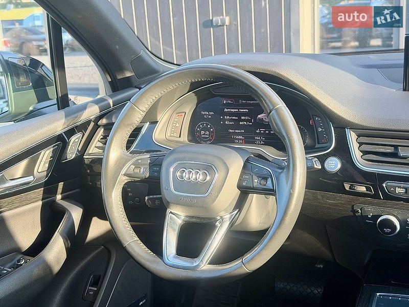 Внедорожник / Кроссовер Audi Q7 2017 в Полтаве