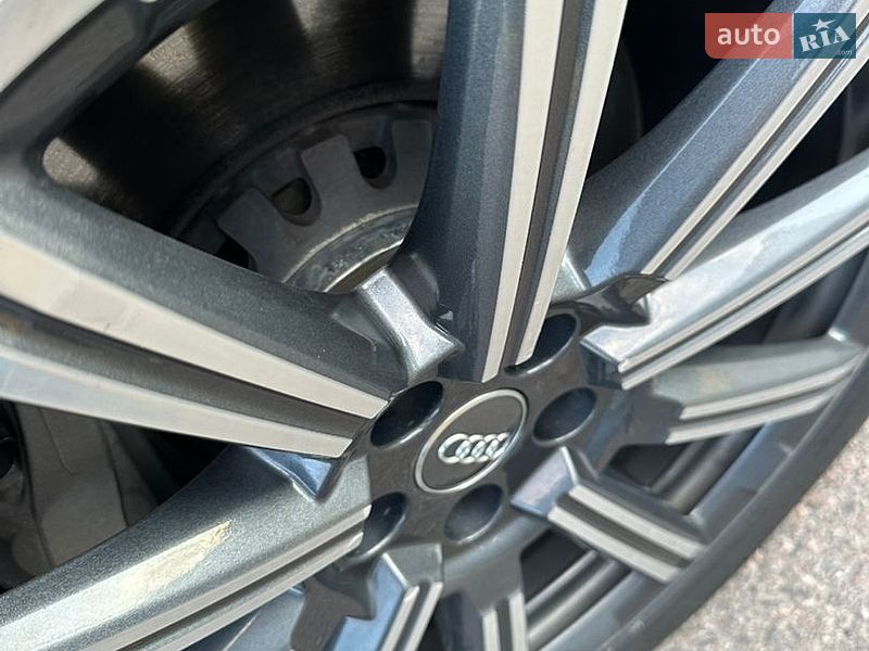 Внедорожник / Кроссовер Audi Q7 2016 в Киеве фото 12 Внедорожник / Кроссовер Audi Q7 2016 в Киеве
