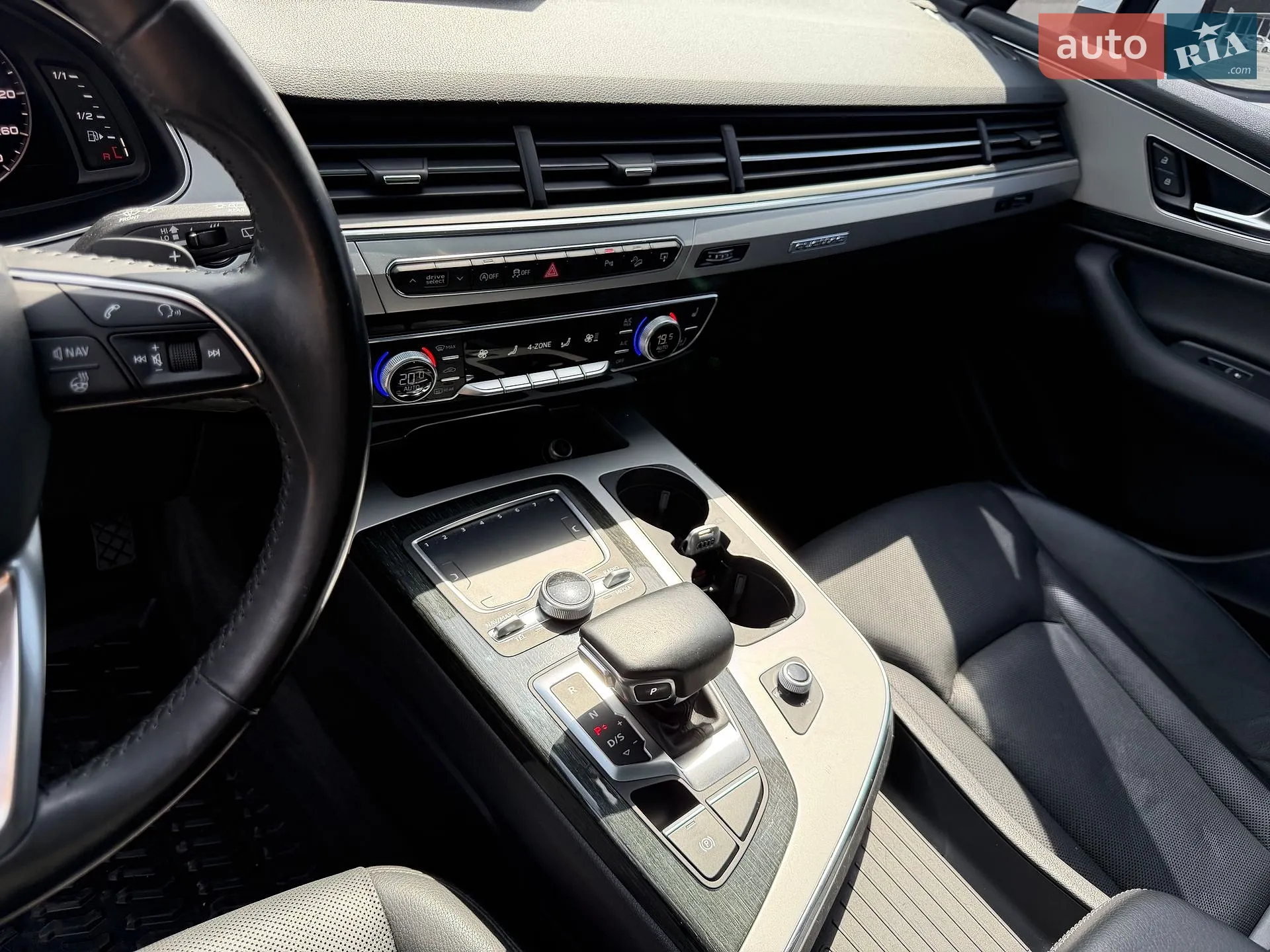 2017 Audi Q7 - мініатюра 17