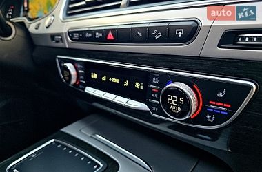 Позашляховик / Кросовер Audi Q7 2017 в Полтаві