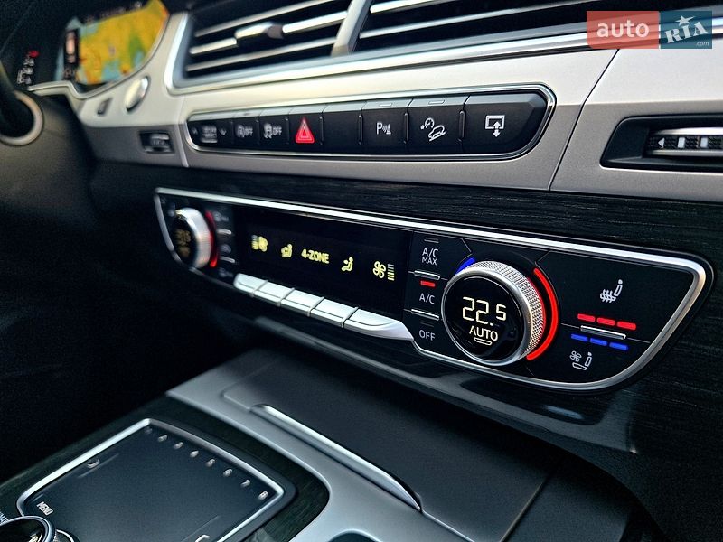 Позашляховик / Кросовер Audi Q7 2017 в Полтаві