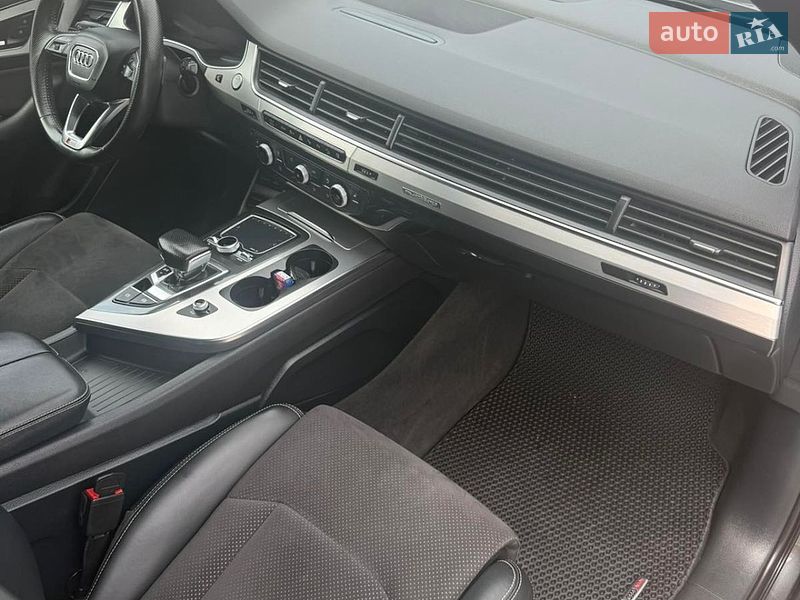 Позашляховик / Кросовер Audi Q7 2016 в Черкасах фото 16 Позашляховик / Кросовер Audi Q7 2016 в Черкасах