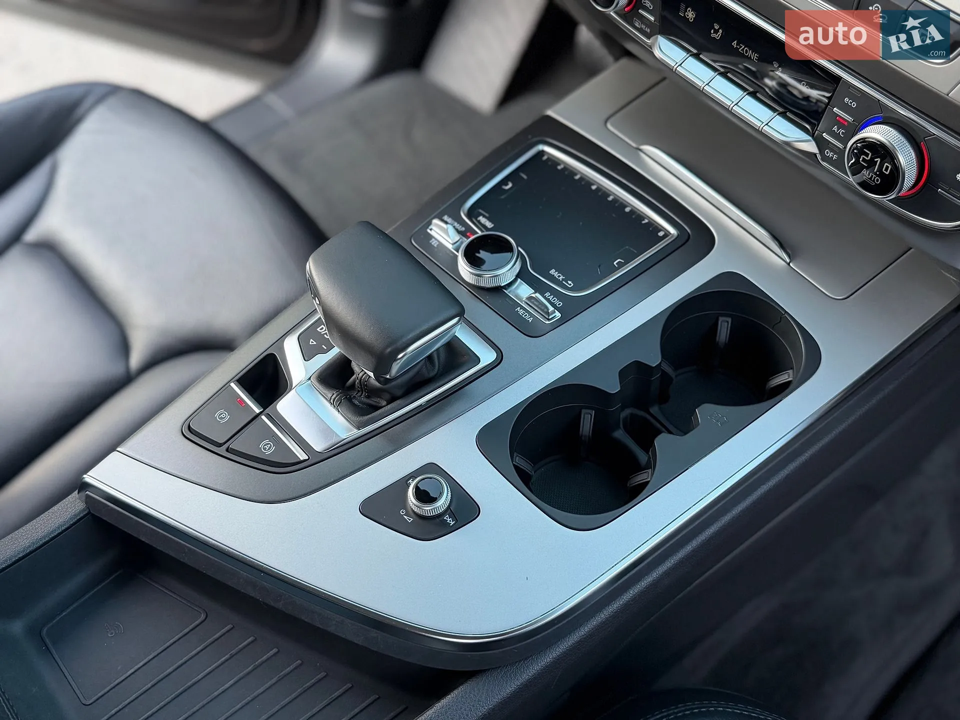 2019 Audi Q7 - мініатюра 71