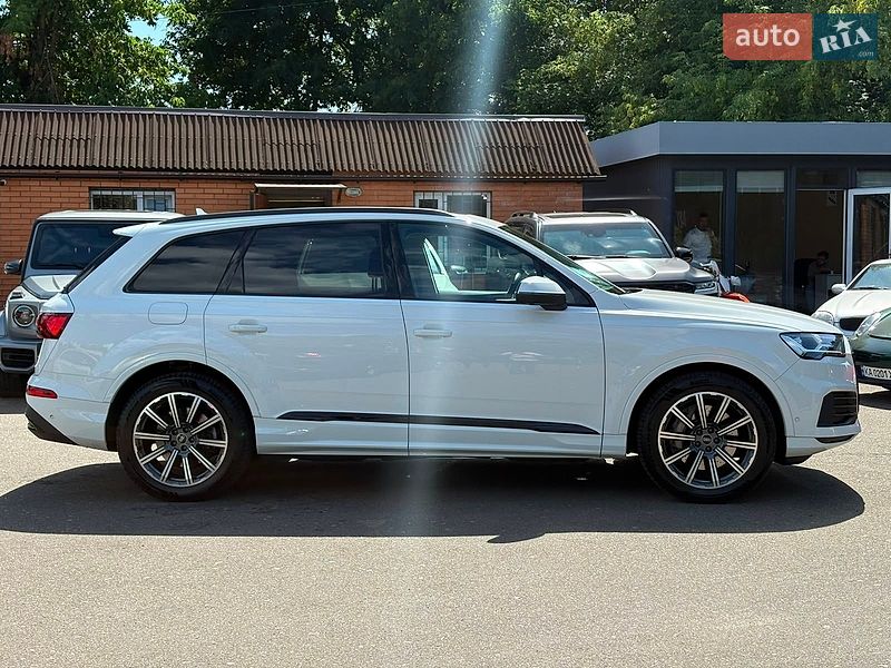 Внедорожник / Кроссовер Audi Q7 2022 в Киеве фото 7 Внедорожник / Кроссовер Audi Q7 2022 в Киеве