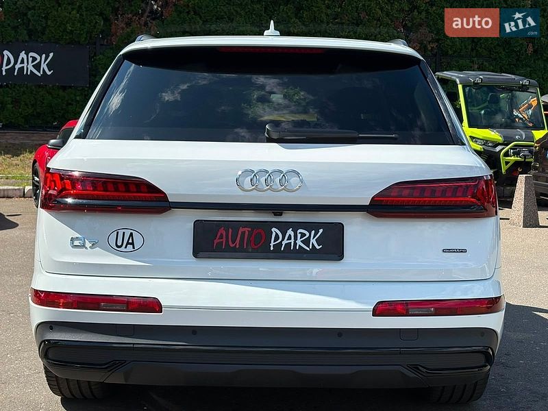Внедорожник / Кроссовер Audi Q7 2022 в Киеве фото 8 Внедорожник / Кроссовер Audi Q7 2022 в Киеве