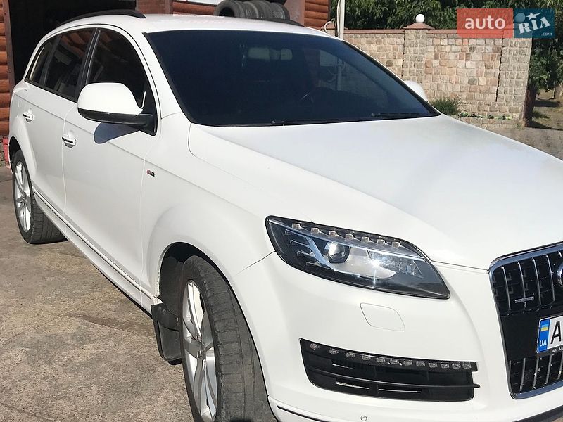 Внедорожник / Кроссовер Audi Q7 2012 в Первомайске