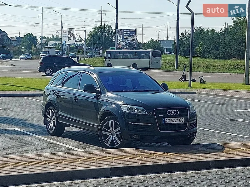 Audi Q7