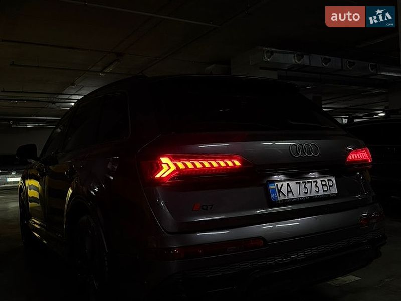 Позашляховик / Кросовер Audi Q7 2020 в Києві