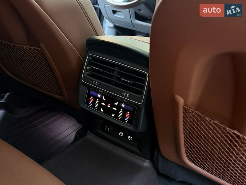 Внедорожник / Кроссовер Audi Q7 2020 в Киеве