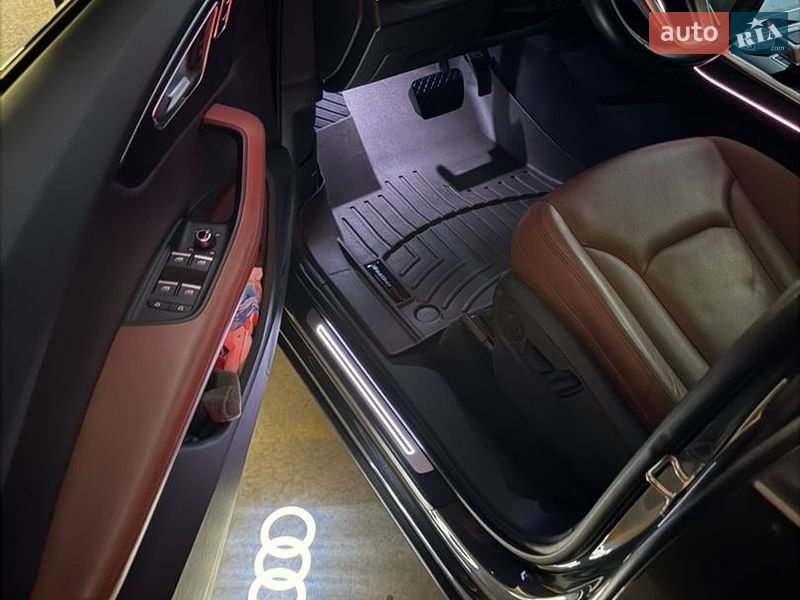 Внедорожник / Кроссовер Audi Q7 2020 в Киеве