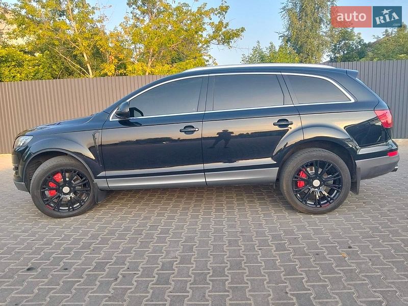 Внедорожник / Кроссовер Audi Q7 2012 в Хорошеве