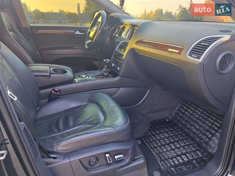 Внедорожник / Кроссовер Audi Q7 2012 в Хорошеве
