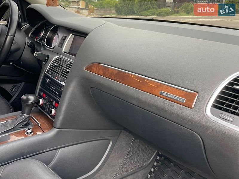 Позашляховик / Кросовер Audi Q7 2012 в Києві
