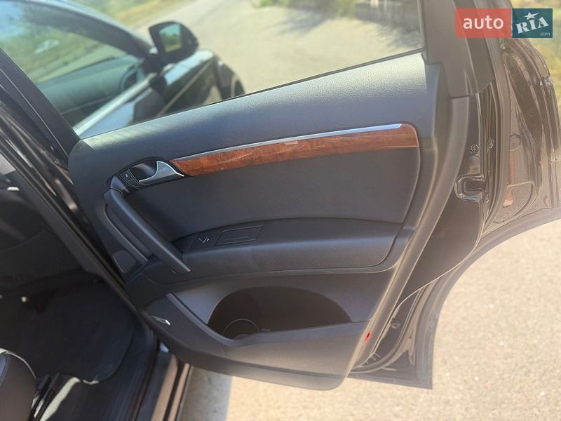 Внедорожник / Кроссовер Audi Q7 2013 в Львове