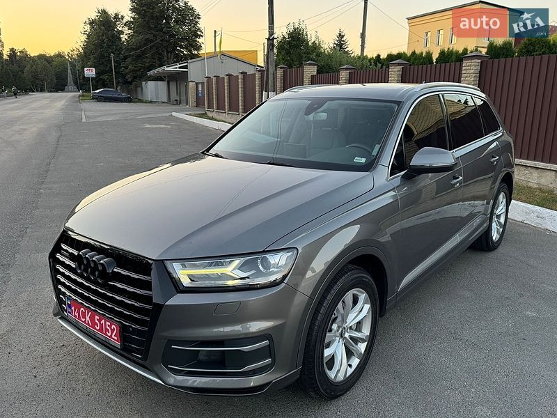 Внедорожник / Кроссовер Audi Q7 2017 в Умани