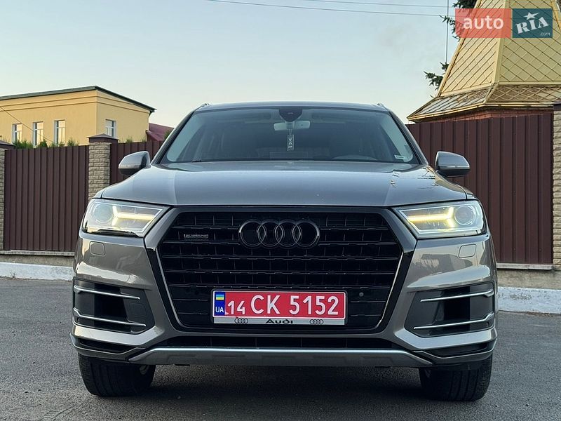Внедорожник / Кроссовер Audi Q7 2017 в Умани