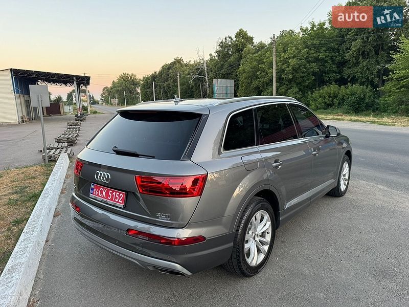 Внедорожник / Кроссовер Audi Q7 2017 в Умани