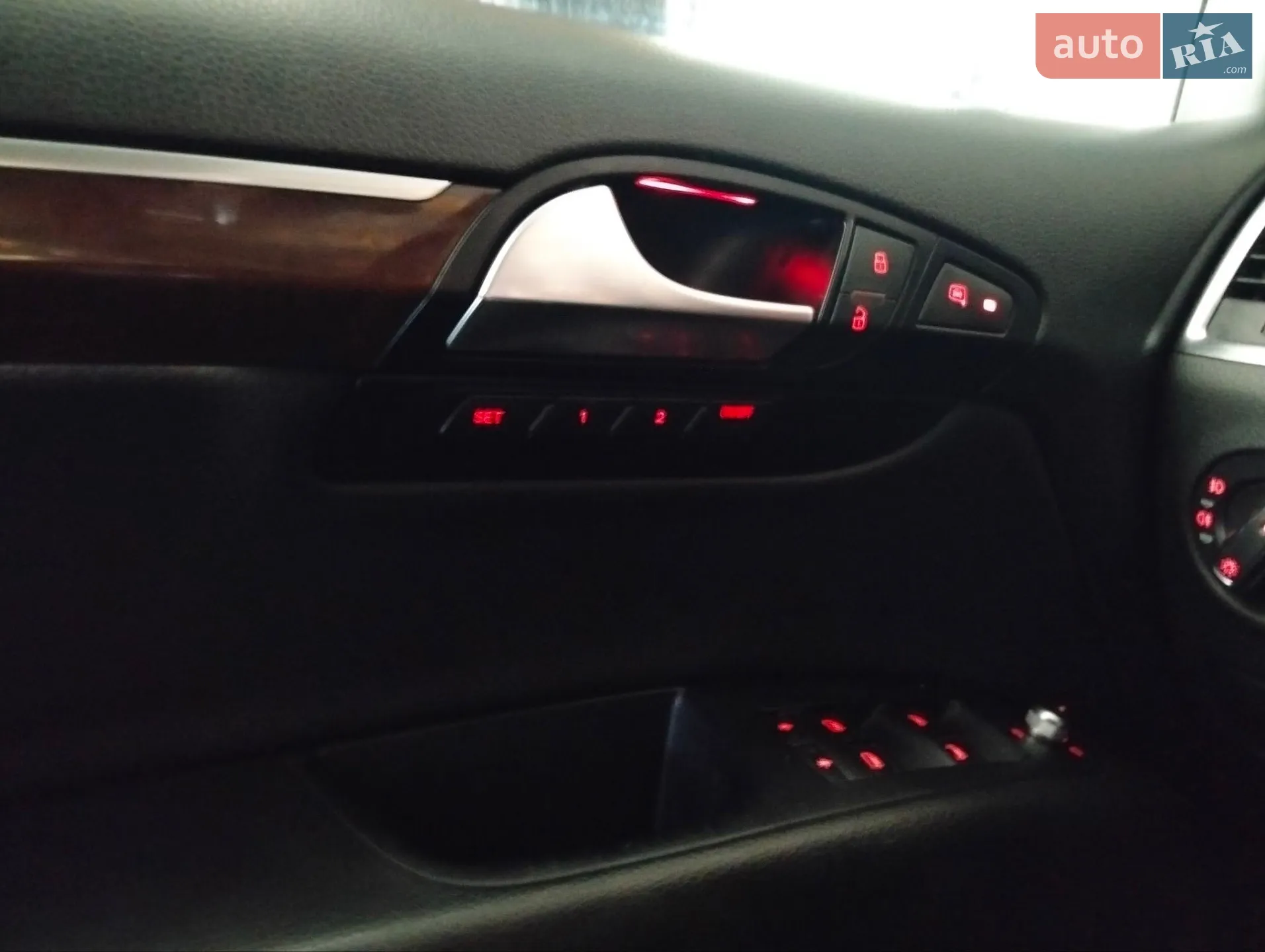 2010 Audi Q7 - мініатюра 11