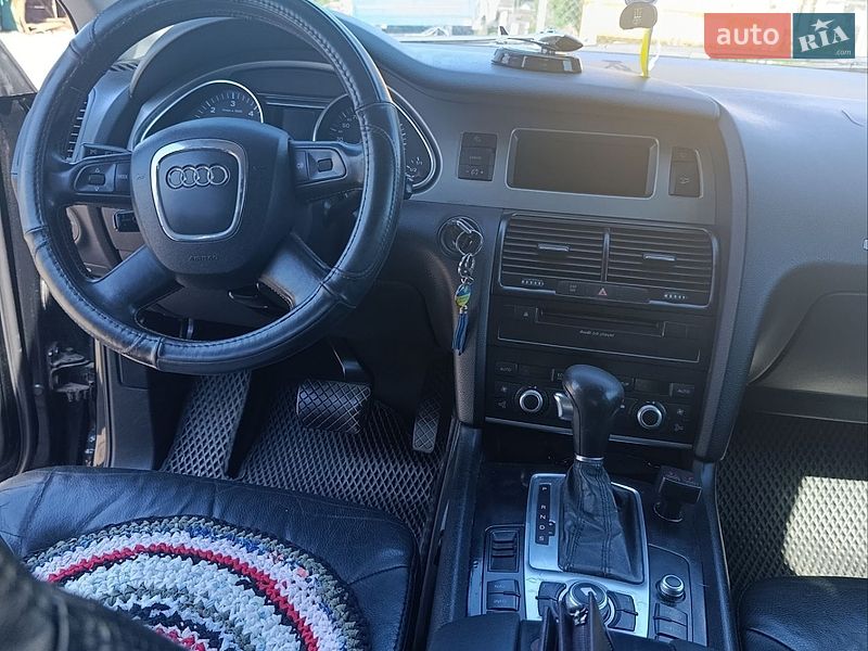 Позашляховик / Кросовер Audi Q7 2007 в Києві