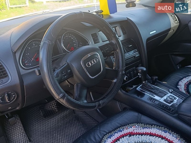 Позашляховик / Кросовер Audi Q7 2007 в Києві