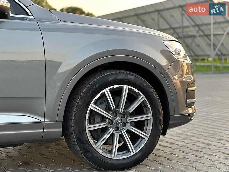 Внедорожник / Кроссовер Audi Q7 2018 в Владимире