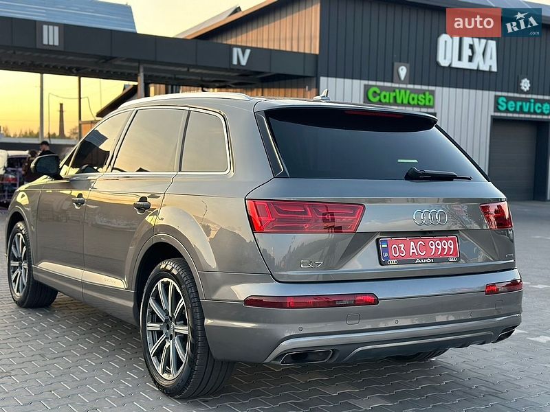 Внедорожник / Кроссовер Audi Q7 2018 в Владимире