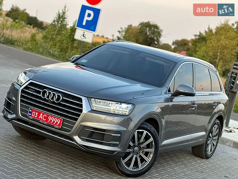 Внедорожник / Кроссовер Audi Q7 2018 в Владимире