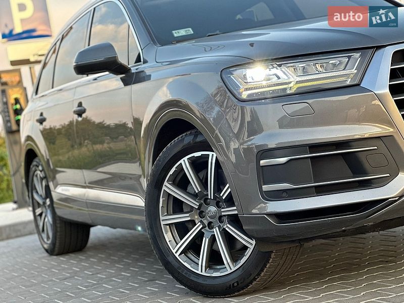 Внедорожник / Кроссовер Audi Q7 2018 в Владимире