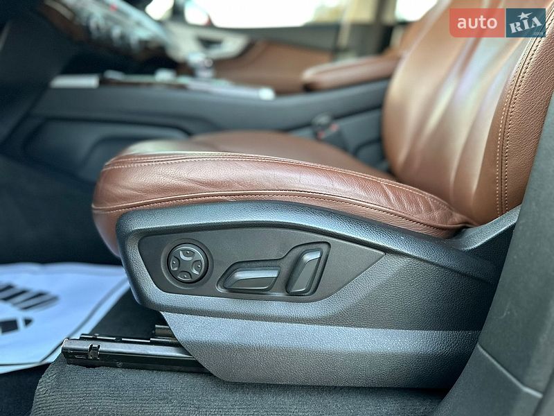 Внедорожник / Кроссовер Audi Q7 2018 в Владимире