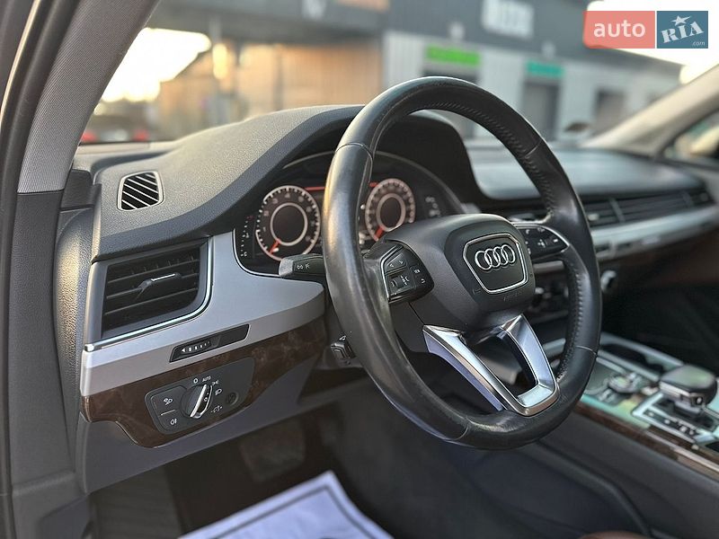 Внедорожник / Кроссовер Audi Q7 2018 в Владимире