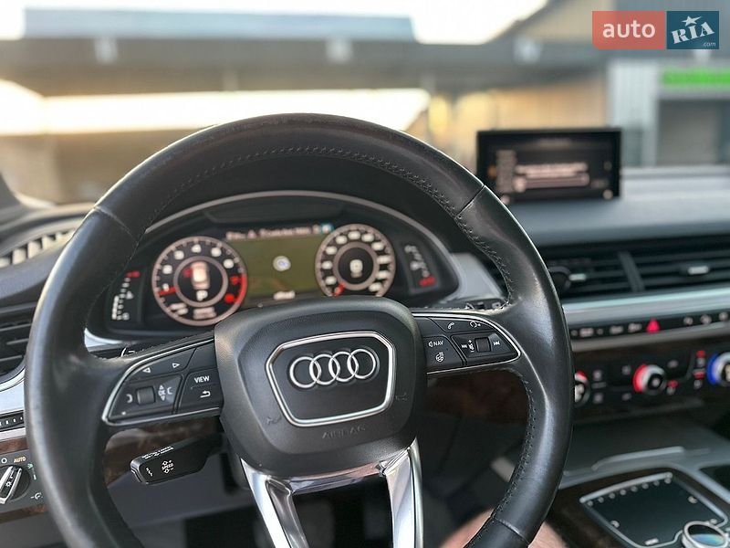 Внедорожник / Кроссовер Audi Q7 2018 в Владимире