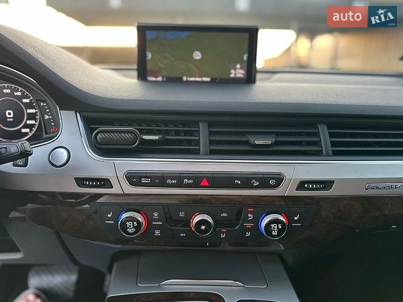 Внедорожник / Кроссовер Audi Q7 2018 в Владимире