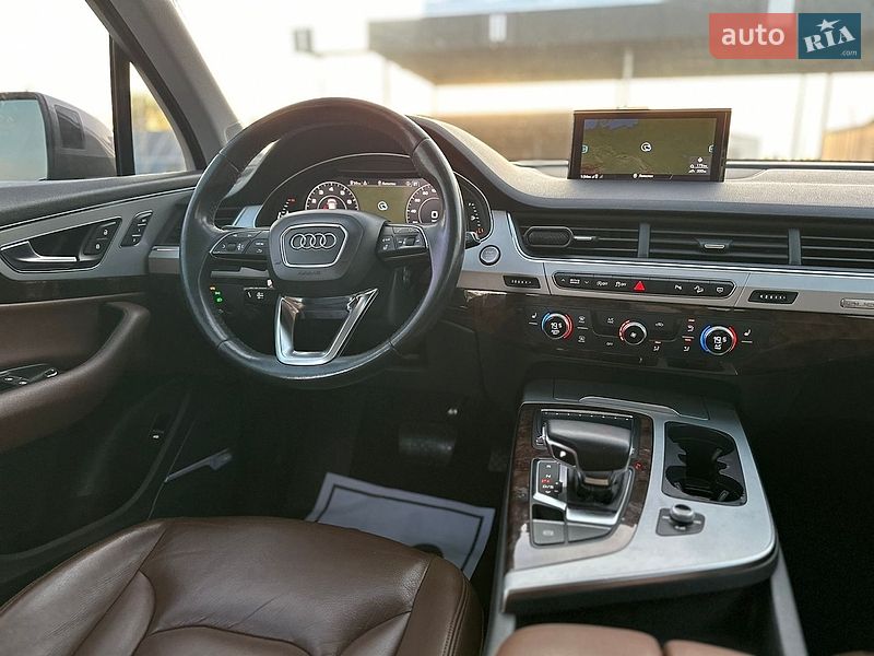 Внедорожник / Кроссовер Audi Q7 2018 в Владимире