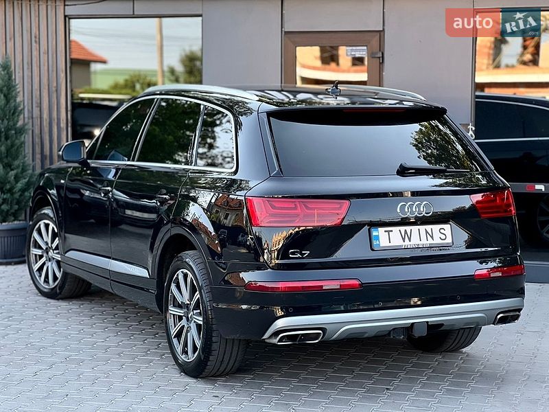 Позашляховик / Кросовер Audi Q7 2016 в Одесі