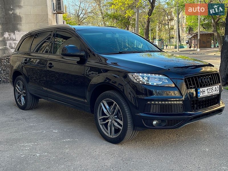 Внедорожник / Кроссовер Audi Q7 2015 в Одессе