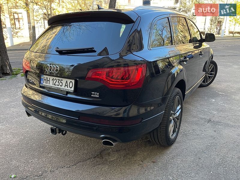 Внедорожник / Кроссовер Audi Q7 2015 в Одессе