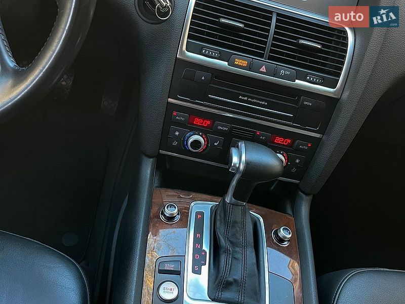 Внедорожник / Кроссовер Audi Q7 2015 в Одессе