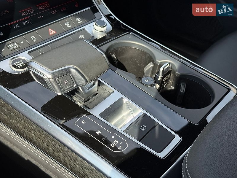 Позашляховик / Кросовер Audi Q7 2024 в Мукачевому