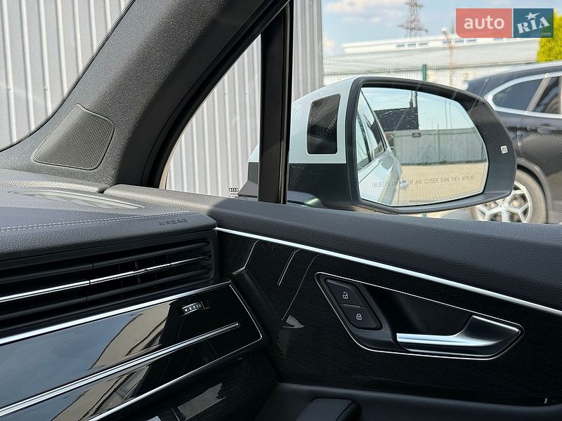 Позашляховик / Кросовер Audi Q7 2024 в Мукачевому