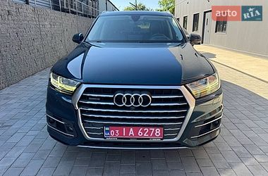 Внедорожник / Кроссовер Audi Q7 2018 в Луцке