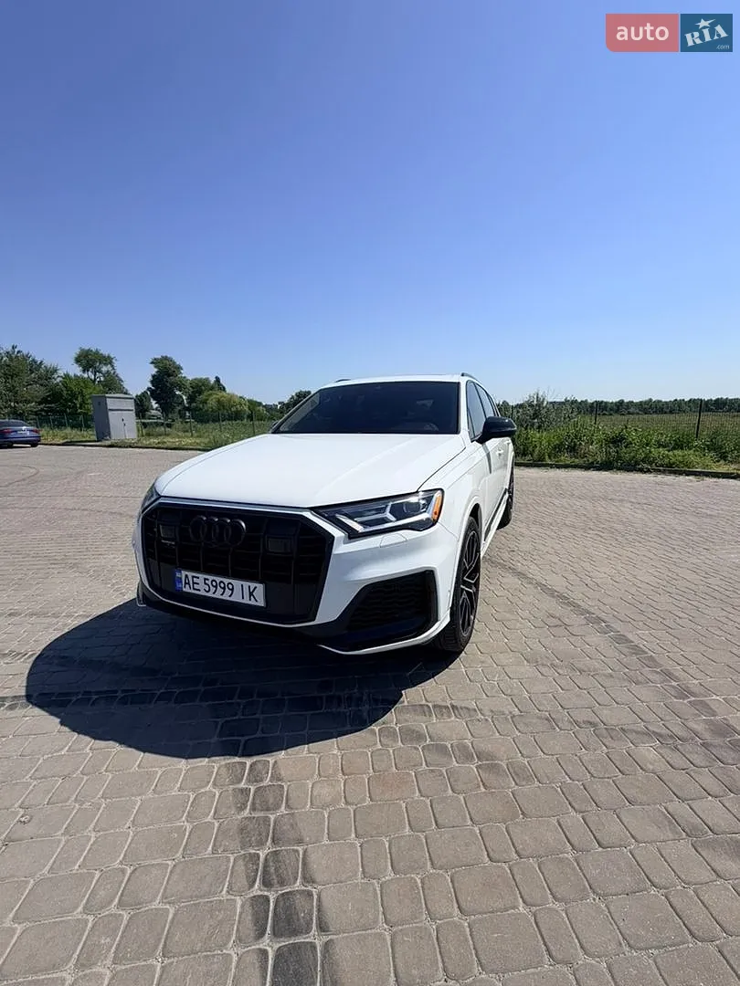 2020 Audi Q7 - фото 1